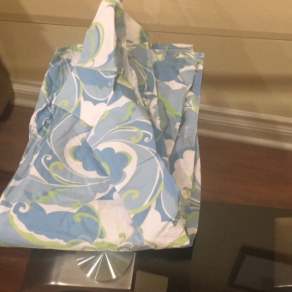 🎁❤️ Brand new Robe. - Picture 3 of 4